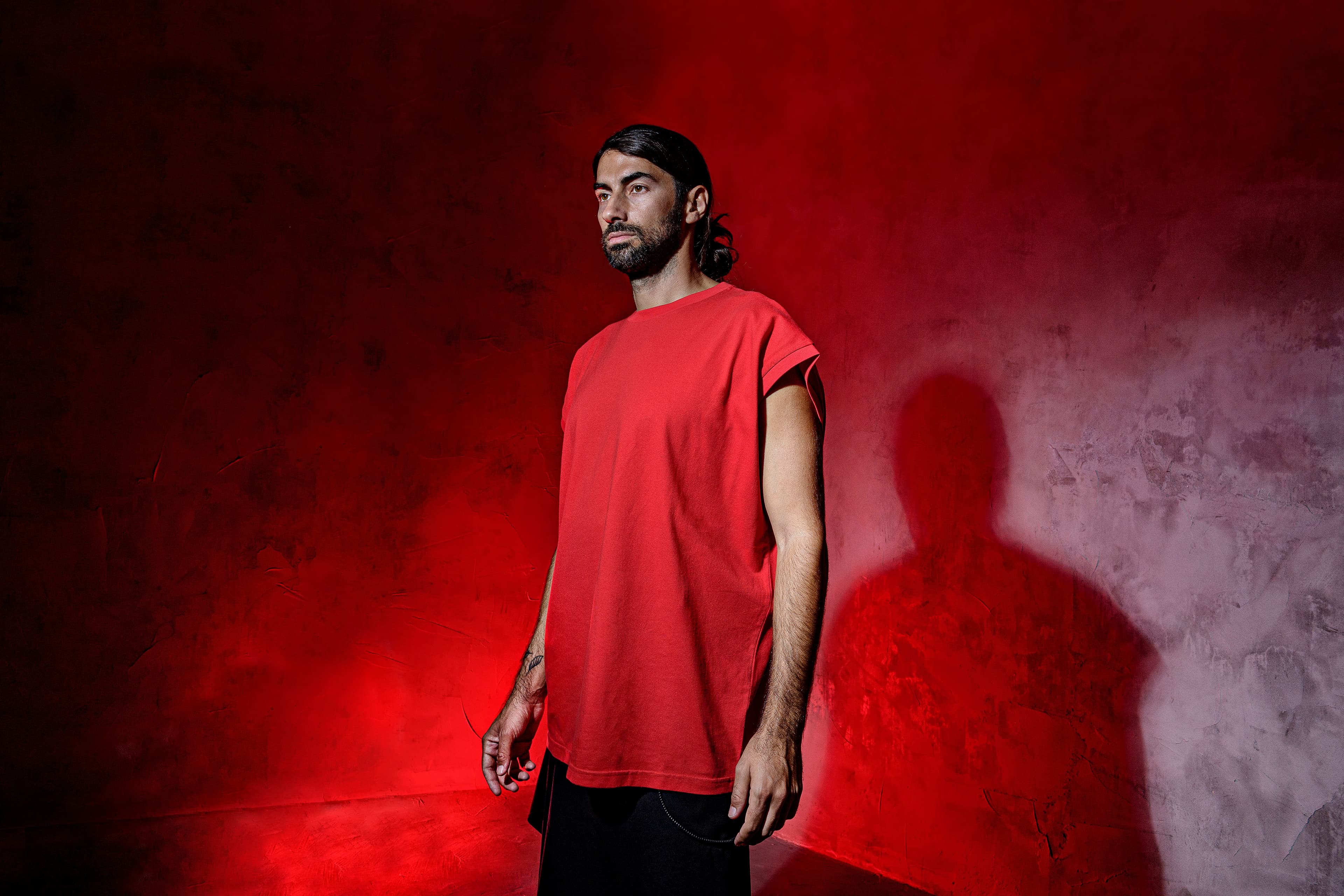 Mitten im Tal von Hinterglemm, wo der alpine Lifestyle auf entspannte Atmosphäre trifft, geht das Licht sanft ins Dunkel über. Überall auf der Terrasse des Schwarzachers spürst du Beats und Sounds, die Stimmung und Energie tragen, während sich Musik, Begegnungen und Ambiente zu unvergesslichen Momenten verweben. Ein Ort, an dem jeder Augenblick lebendig wird – und der Abend zum Erlebnis wird.

TICKETINFO:
Zutritt zu dieser Location ist ausschließlich mit einem gültigen Ticket möglich.
Bei einer Tischreservierung wird automatisch die passende Anzahl an Entry Tickets hinzugefügt.

⛷️	Piste 10 / U-Bahn Talstation
🚕	Keine Parkplätze vorhanden, Zufahrt mit Taxi möglich
🚕   Nächste Parkmöglichkeit: Parkplatz 12er Express, Westgipfelbahn